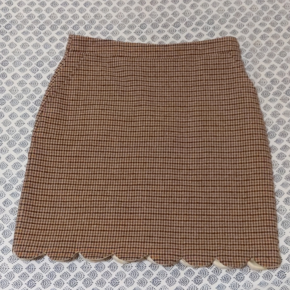 Wool blend skirt with pockets